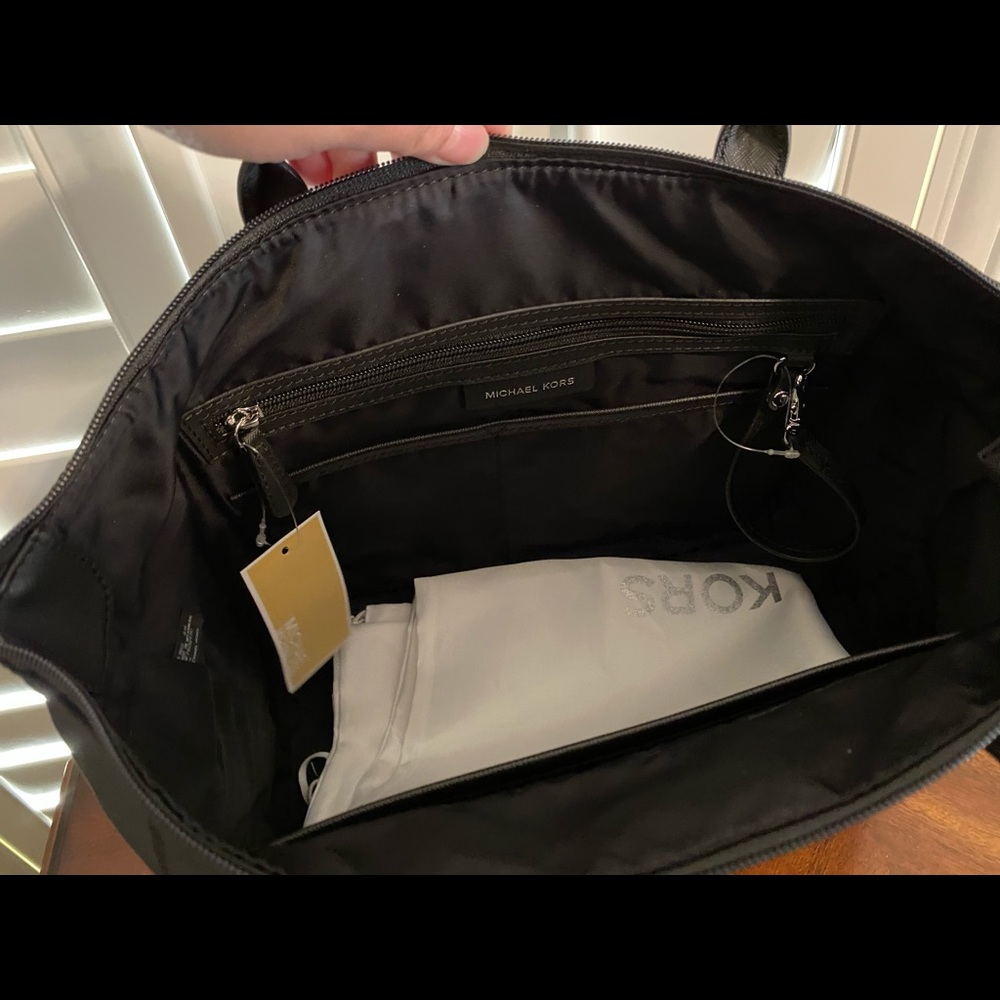 Michael Kors nylon Kelsey medium tote - Picture 7 of 7